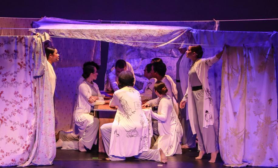 Queen, Hilda Furacão, Fagner e cinema no MON são destaques da programação cultural