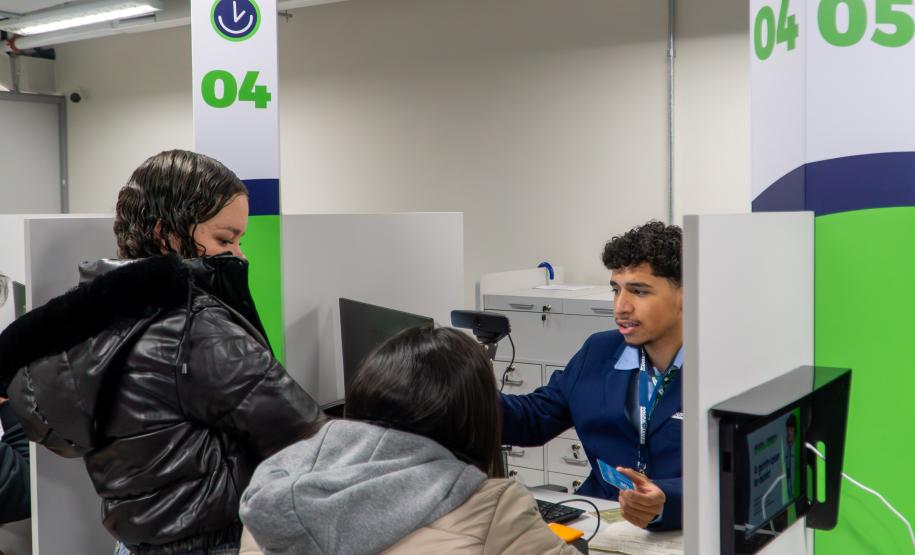 Cohapar oferta serviços e atendimento a quem tem financiamento no Poupatempo