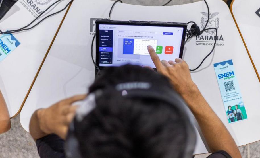 Rede estadual alcança marca de 1 milhão de livros lidos na plataforma Leia Paraná