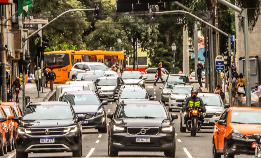 Emplacamentos aumentam 34,2% em dois meses após redução do IPVA no Paraná