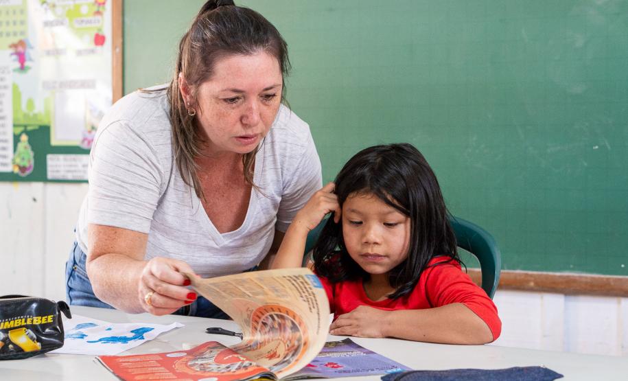 Paraná celebra Dia do Professor com apoio na formação, intercâmbios e quadro reforçado