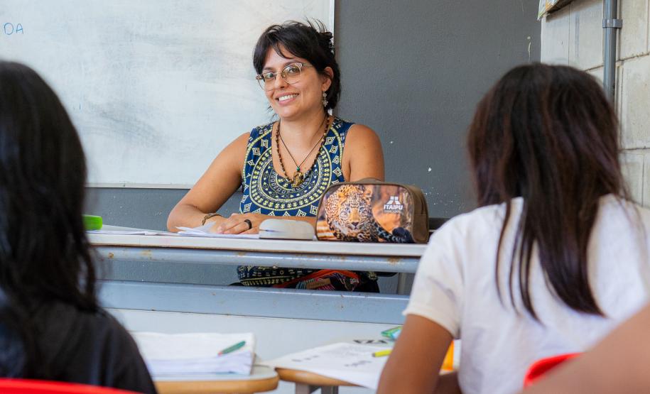 Paraná celebra Dia do Professor com apoio na formação, intercâmbios e quadro reforçado