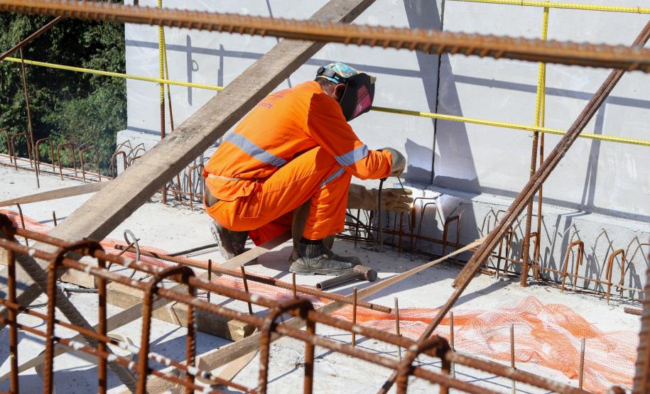Paraná chega ao fim do ano com recorde de 26,7 mil vagas nas Agências do Trabalhador