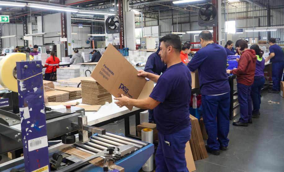 Primeira segunda-feira de outubro tem 23,4 mil vagas nas Agências do Trabalhador do Paraná