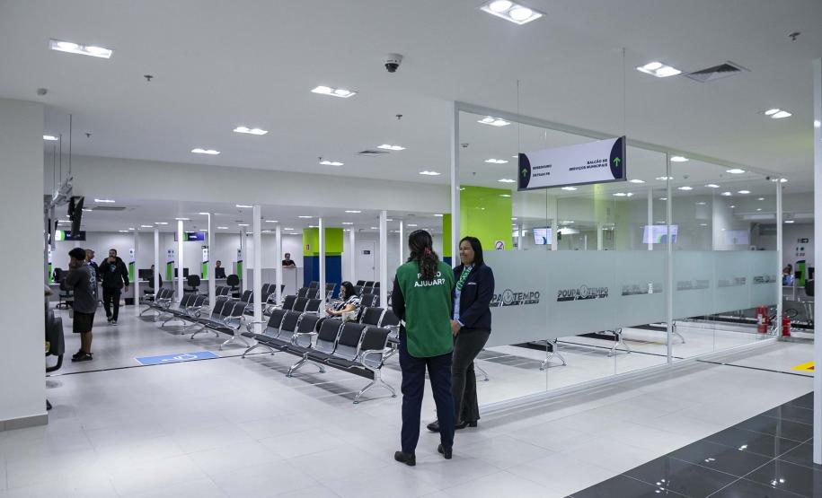 Londrina, 24 de outubro de 2025 - Serviço Poupa Tempo, do Governo do Estado.