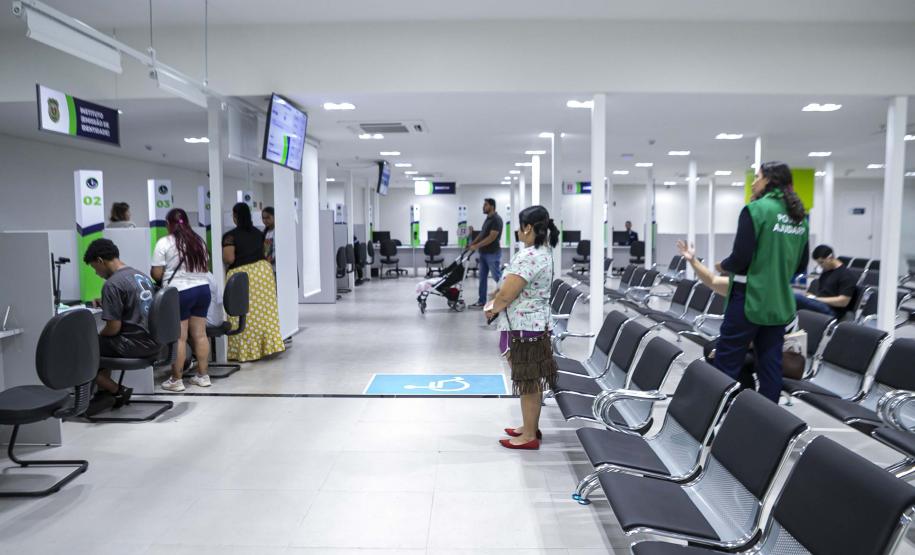 Londrina, 24 de outubro de 2025 - Serviço Poupa Tempo, do Governo do Estado.