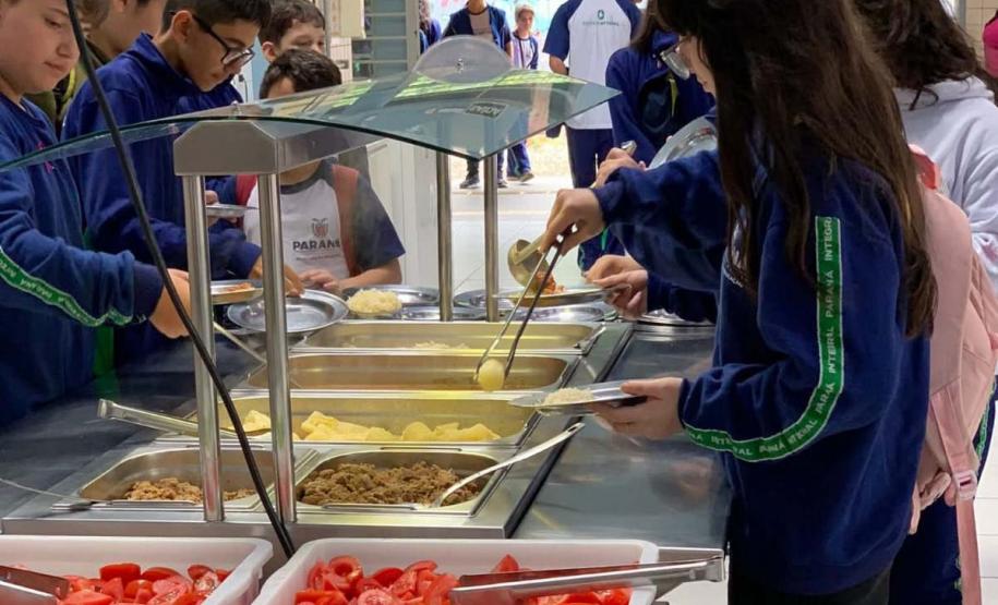 Dia Mundial da Alimentação: mais de 2 mil alunos tem alimentação especial nas escolas estaduais do Paraná