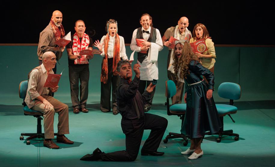 Agenda cultural tem musical do Djavan, Mozart no MON e duas novas exposições nos museus