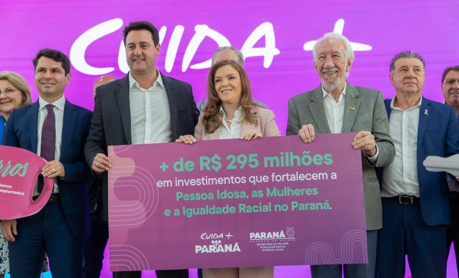 Estado lança programa Paraná Amigo da Pessoa Idosa e oficializa Bolsa Cuidador