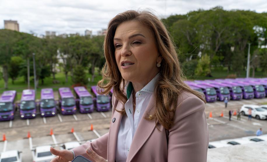 Estado lança programa Paraná Amigo da Pessoa Idosa e oficializa Bolsa Cuidador