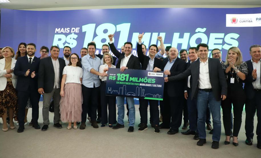 Estado e Prefeitura de Curitiba firmam convênios de R$ 181 milhões para trinário e Escola de Circo