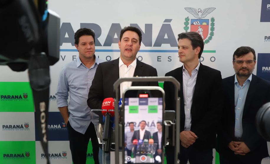 Estado e Prefeitura de Curitiba firmam convênios de R$ 181 milhões para trinário e Escola de Circo