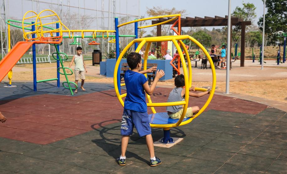 Paraná investe R$ 1,1 bilhão em obras de esporte e lazer com recursos da pasta de Cidades