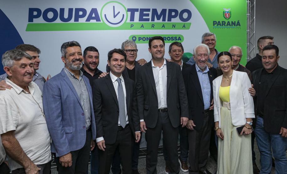 Mais de 200 serviços em um só local: Ponta Grossa ganha unidade do Poupatempo Paraná