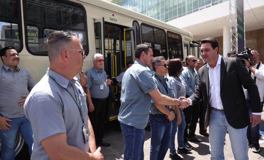 Cidades da Região Metropolitana de Curitiba ganham 115 novos ônibus para transporte coletivo