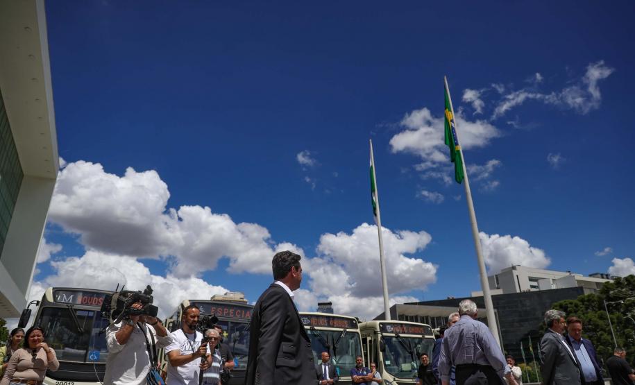 Cidades da Região Metropolitana de Curitiba ganham 115 novos ônibus para transporte coletivo