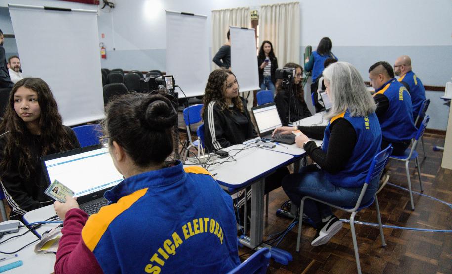 Semana do Voto Jovem: escolas estaduais se engajam para emissão do Título de Eleitor