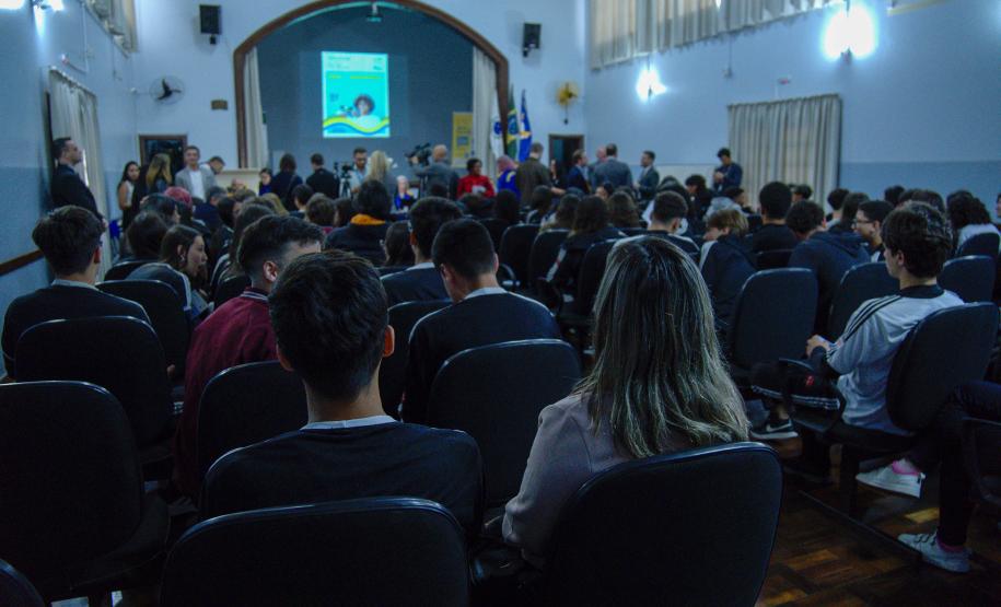 Semana do Voto Jovem: escolas estaduais se engajam para emissão do Título de Eleitor