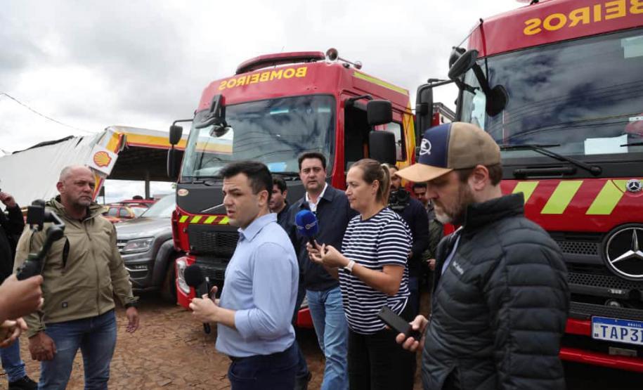 Em Rio Bonito do Iguaçu, Ratinho Junior anuncia força-tarefa para reconstrução das casas