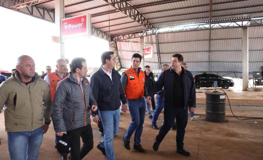 Em Rio Bonito do Iguaçu, Ratinho Junior anuncia força-tarefa para reconstrução das casas