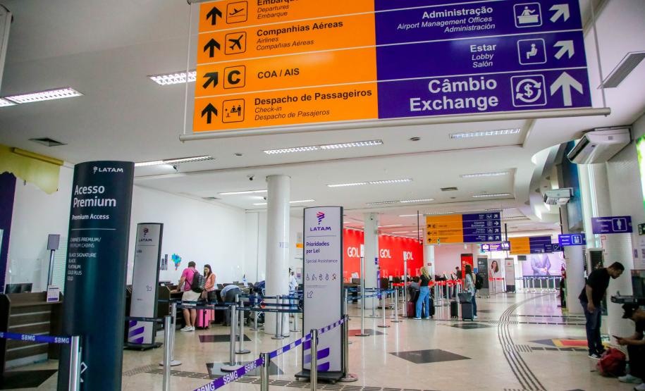 Movimento nos aeroportos do Paraná aumenta 10,7% e chega a 900 mil passageiros em outubro