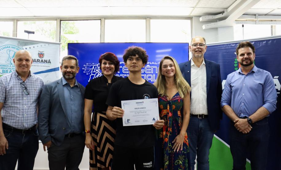 Alunos do Paraná recebem 65 medalhas da Olimpíada Nacional de Inteligência Artificial