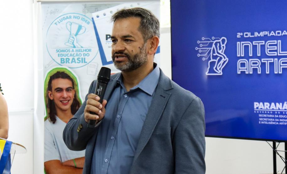 Alunos do Paraná recebem 65 medalhas da Olimpíada Nacional de Inteligência Artificial