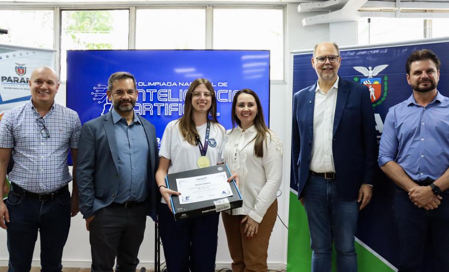 Alunos do Paraná recebem 65 medalhas da Olimpíada Nacional de Inteligência Artificial