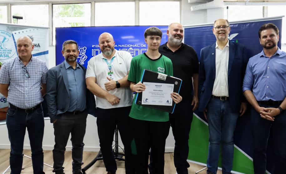 Alunos do Paraná recebem 65 medalhas da Olimpíada Nacional de Inteligência Artificial