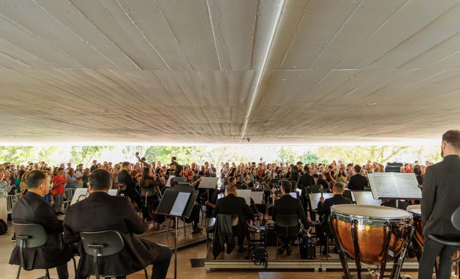 Três novidades no MON, Natal no Guaíra e estreia no MUPA estão na agenda cultural