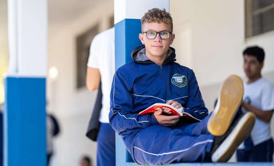 PGR se manifesta a favor dos colégios cívico-militares do Paraná