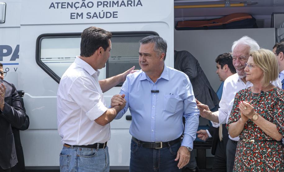 Governador entrega 150 ambulâncias com UTIs para todas as regiões do Paraná