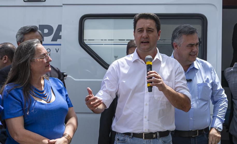 Governador entrega 150 ambulâncias com UTIs para todas as regiões do Paraná