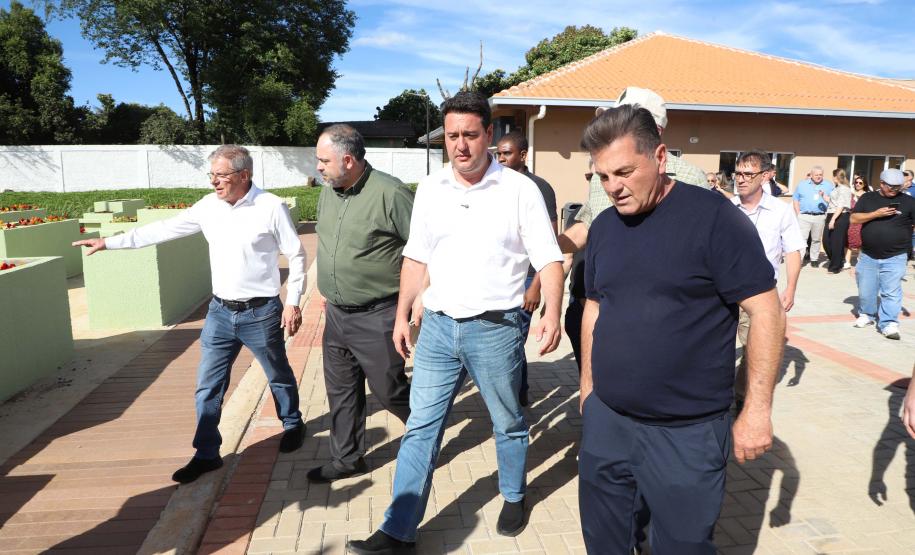 Governador inaugura o Condomínio do Idoso de Guarapuava, o 8° do Estado