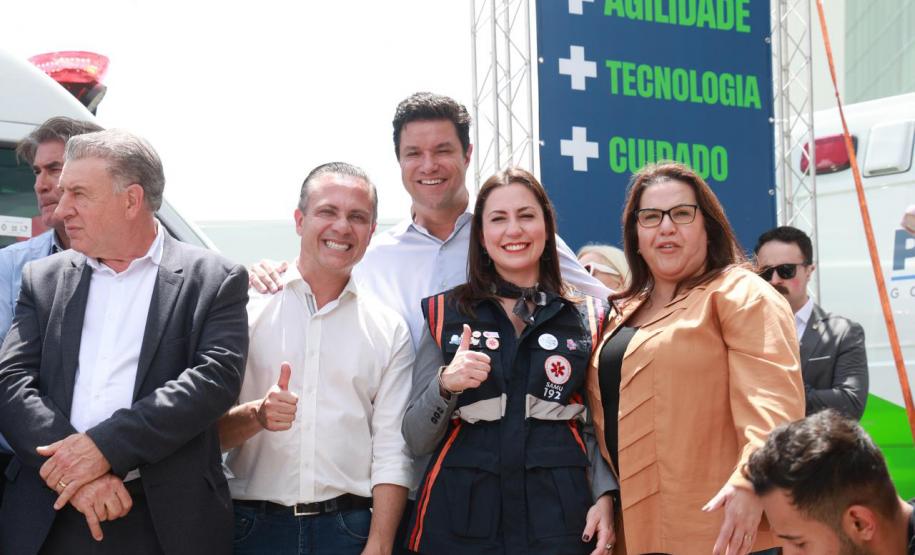 Governador entrega 150 ambulâncias com UTIs para todas as regiões do Paraná