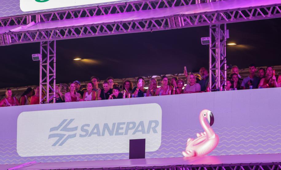 Roupa Nova mais do que dobra público de dois anos atrás no Verão Maior Paraná em Matinhos