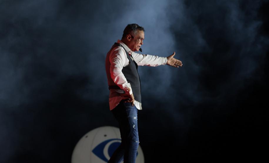 Roupa Nova mais do que dobra público de dois anos atrás no Verão Maior Paraná em Matinhos