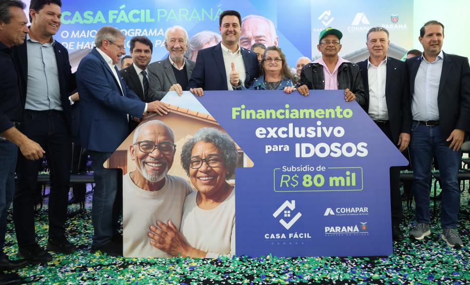 130 mil famílias: Casa Fácil impulsiona habitação e movimenta a economia do Paraná