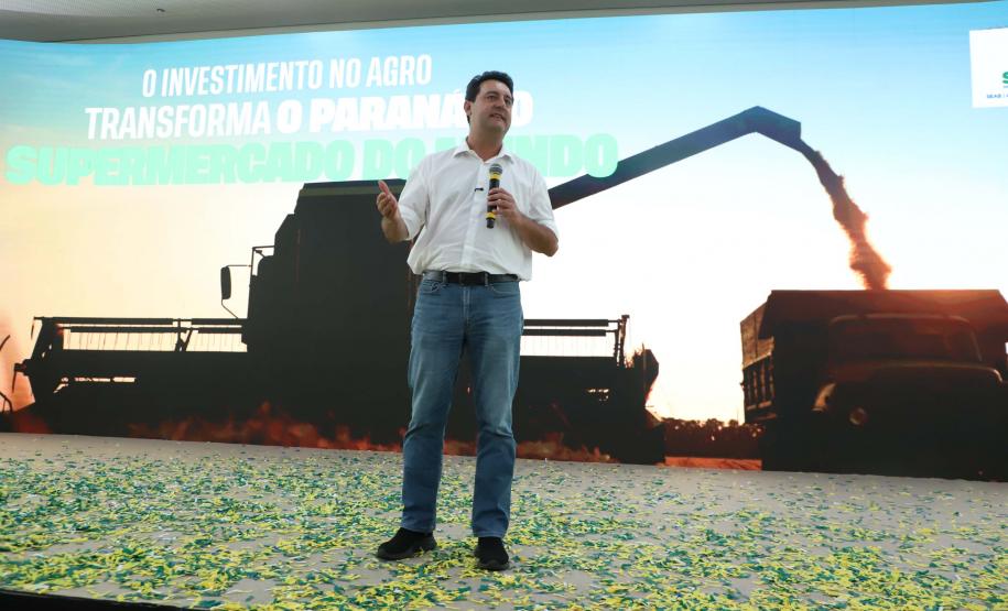 Ratinho Junior lança programas que levam energia mais potente e conectividade às propriedades rurais