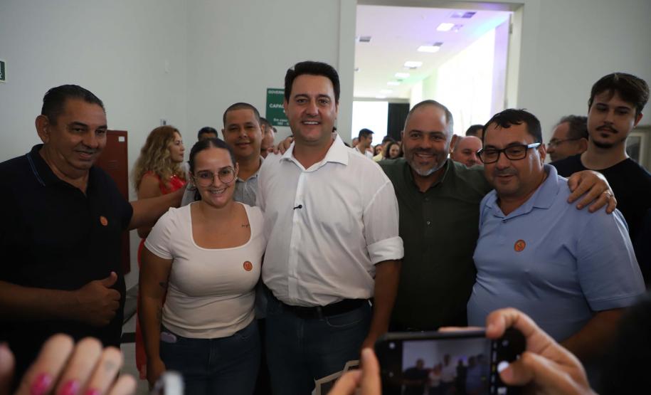 Ratinho Junior lança programas que levam energia mais potente e conectividade às propriedades rurais