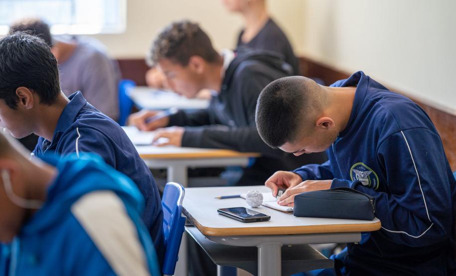 Rede estadual abre matrículas presenciais para estudantes que perderam o prazo regular