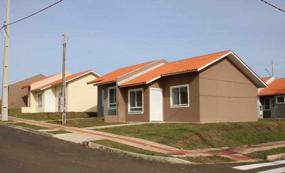 130 mil famílias: Casa Fácil impulsiona habitação e movimenta a economia do Paraná