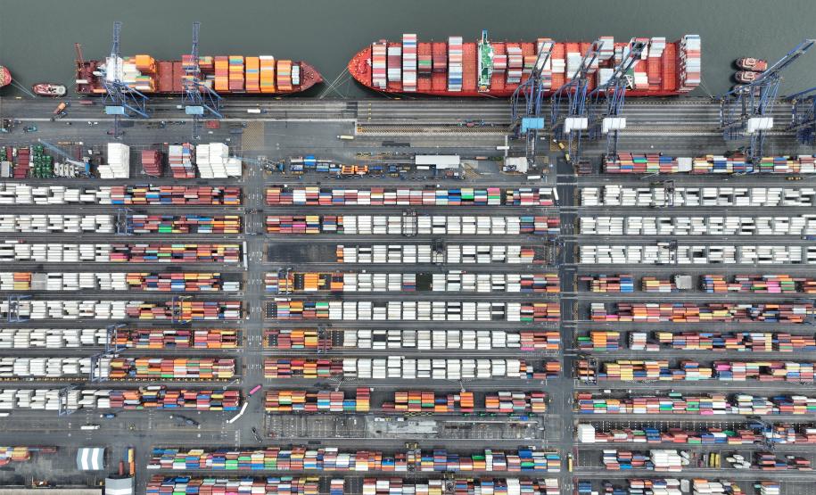 Mesmo com mercado desafiador, Paraná atinge 2° maior patamar de exportações da história em 2025