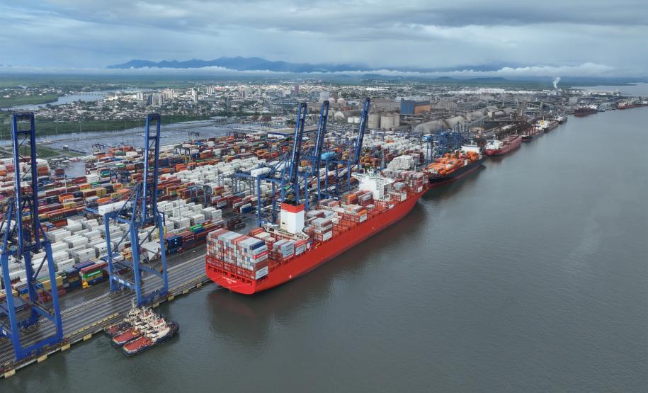 Mesmo com mercado desafiador, Paraná atinge 2° maior patamar de exportações da história em 2025