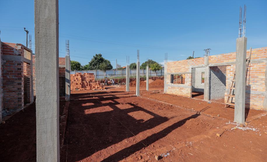 Construção de creche no município de Laranjal.