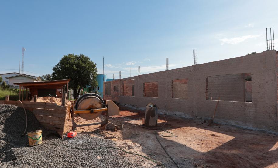 Construção de creche no município de Laranjal.