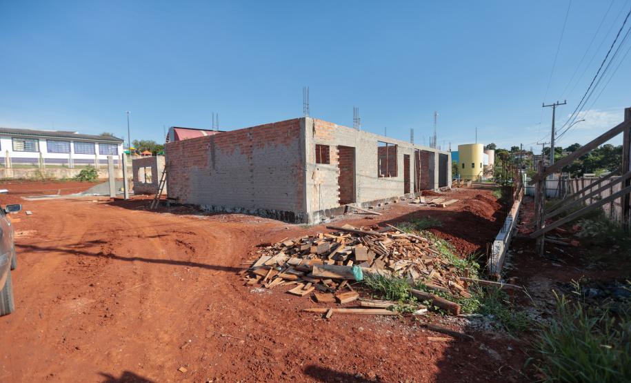 Construção de creche no município de Laranjal.