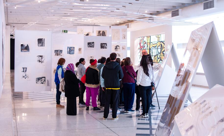 Mozart gratuito no MON, duas novas exposições e Vera Holtz estão na agenda cultural