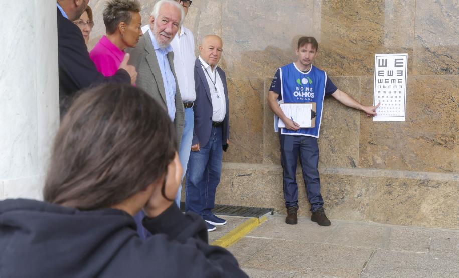 Estado lança 2ª fase do Programa Bons Olhos Paraná para atender mais 540 mil alunos