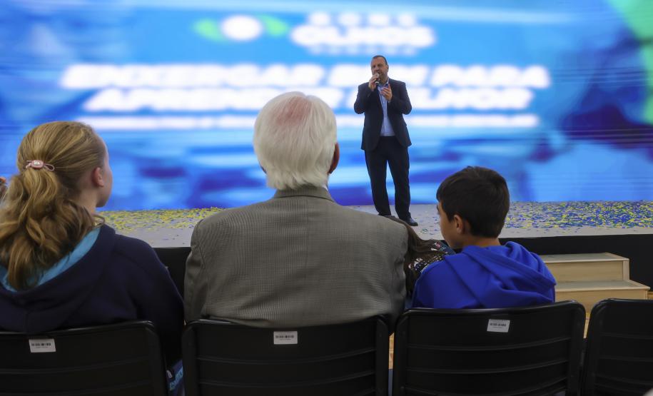 Estado lança 2ª fase do Programa Bons Olhos Paraná para atender mais 540 mil alunos